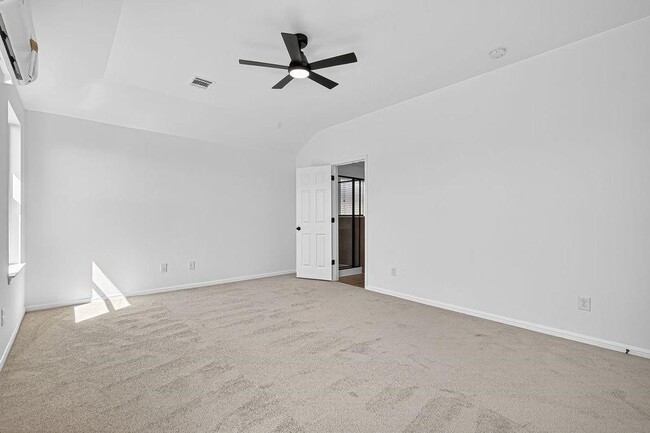 Building Photo - 5515 Armillary Dr