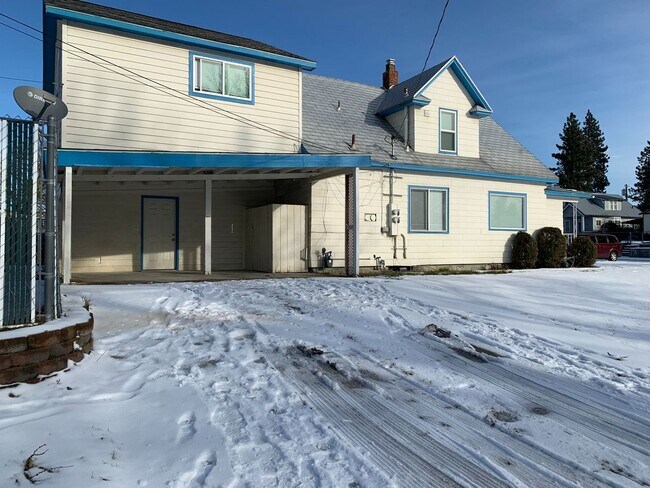 Building Photo - 4103 N Adams St