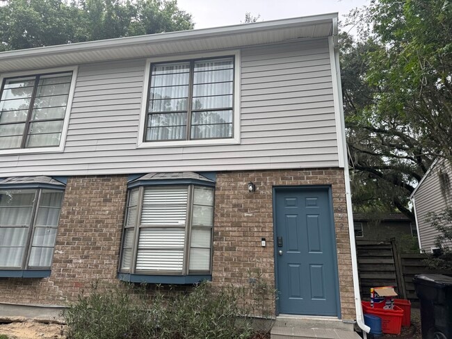 Primary Photo - 4642 SW 45th Ln