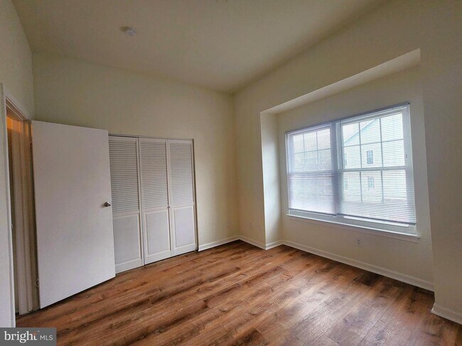 Building Photo - 18512 Boysenberry Dr