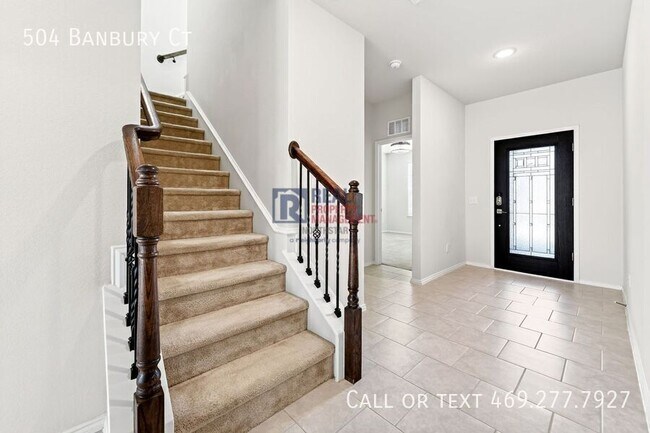 Building Photo - 504 Banbury Ct