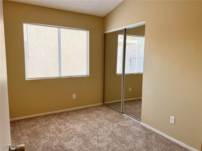 Building Photo - 837 Brahma Ln