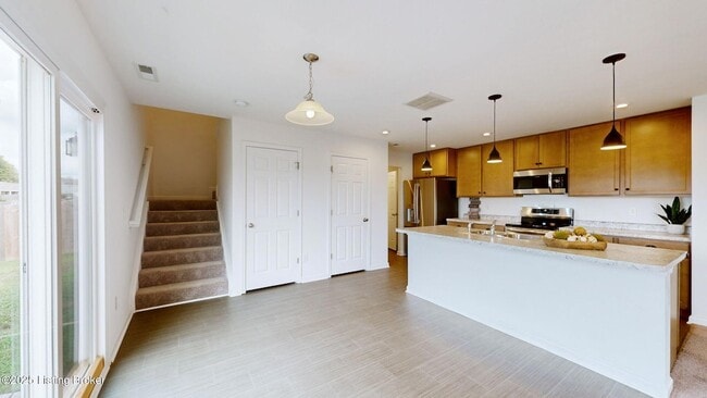 Building Photo - 192 Blue Ridge Cir
