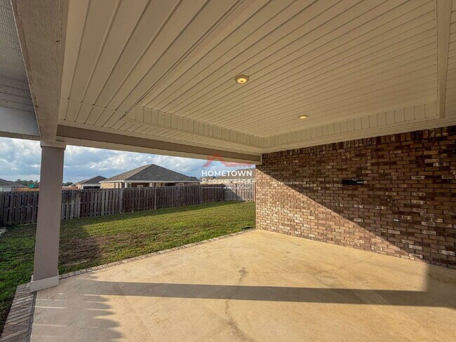 Building Photo - 5738 Dunridge Drive