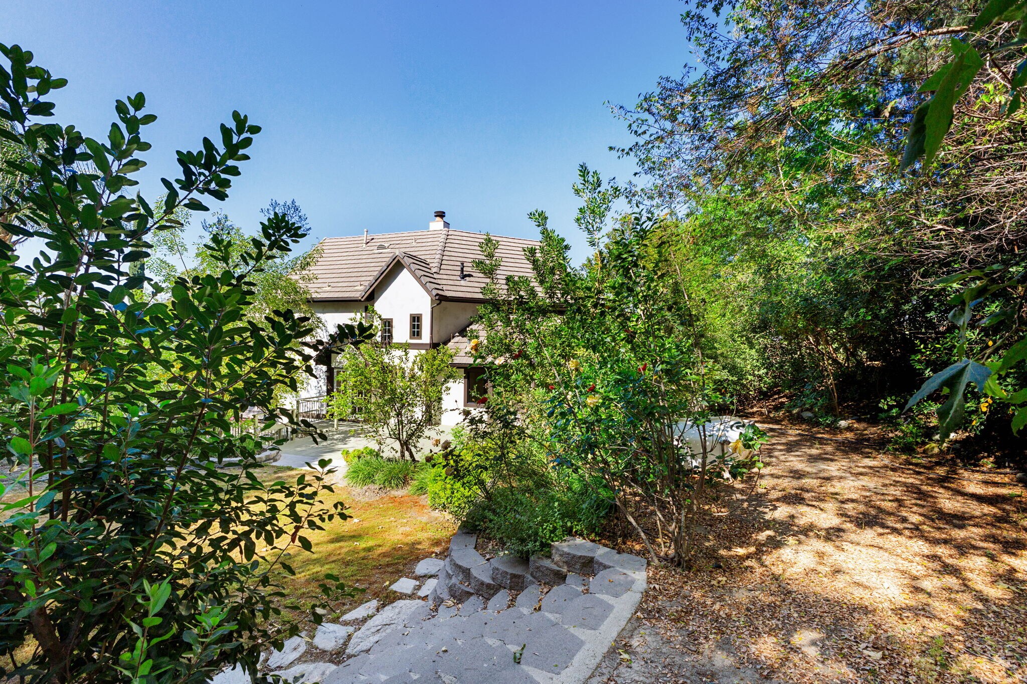 Building Photo - 5237 San Feliciano Dr