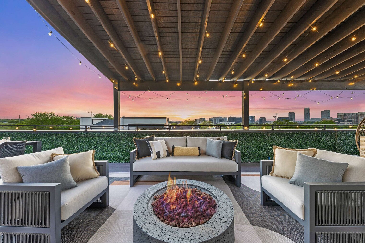 Building Photo - 1015D 12th Ave S