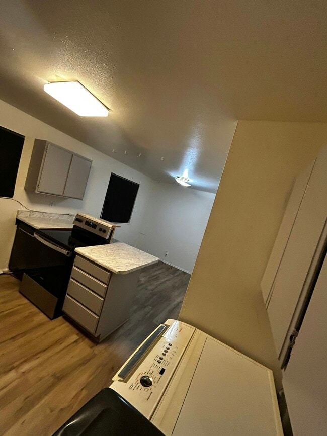 Building Photo - 1206 Harris Ave