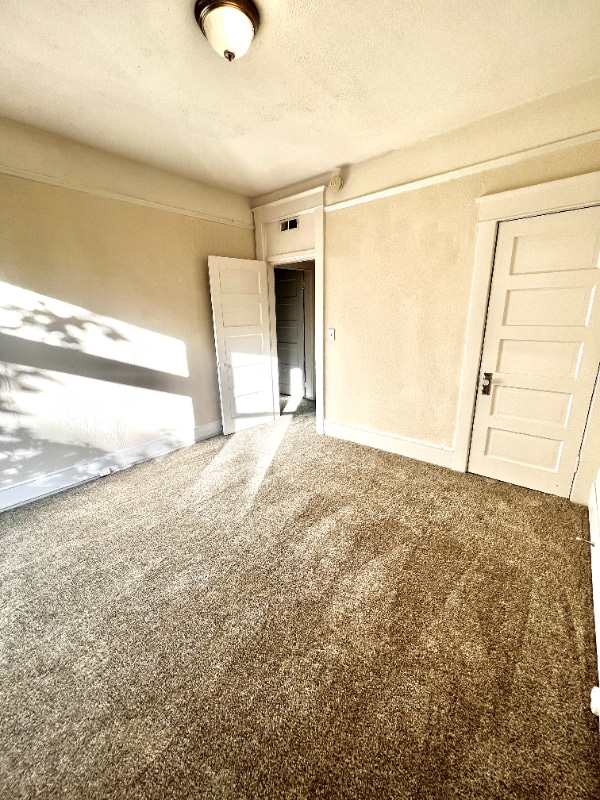 Building Photo - 816 S 8th St