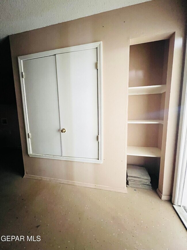 Building Photo - 12369 Tierra Apache Rd