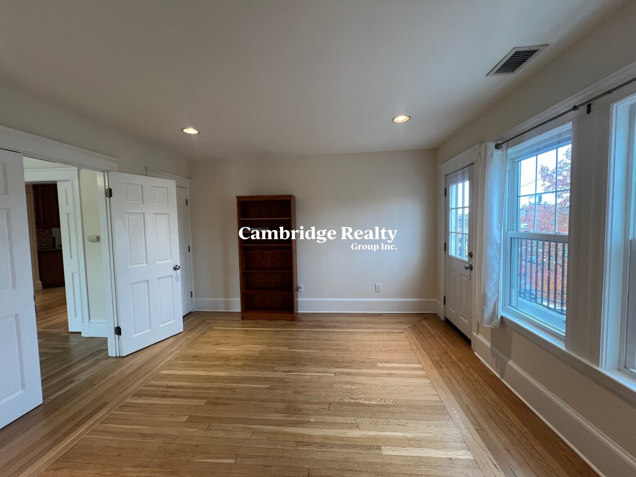 Building Photo - 50 White St