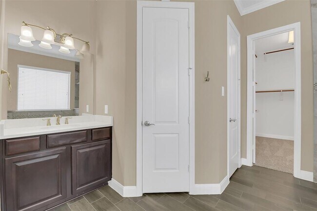 Building Photo - 17306 Legend Brook Ct
