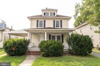 Building Photo - 1109 N Division St