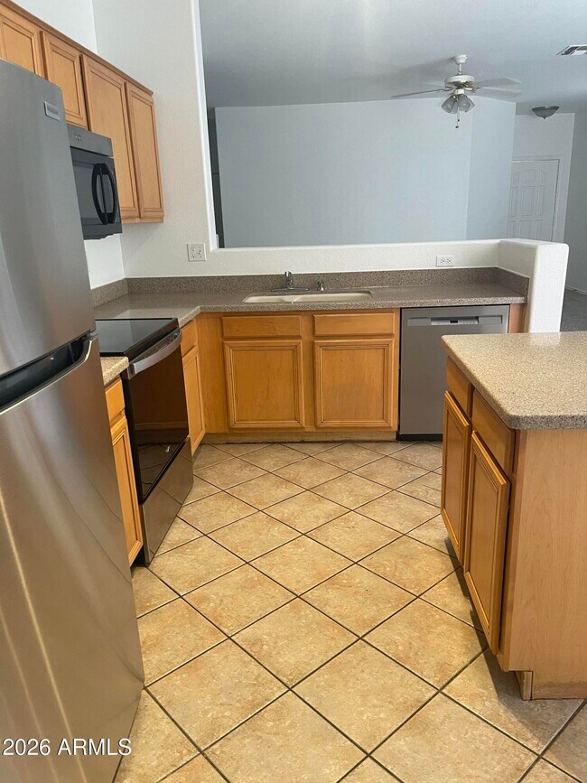 Building Photo - 30332 N Desert Willow Blvd