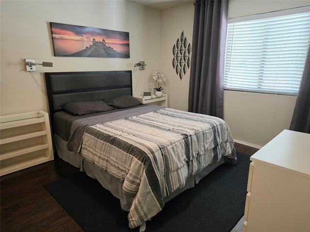 Building Photo - 7431 Holly Hill Dr