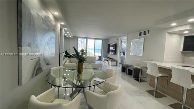 Building Photo - 5701 Collins Ave