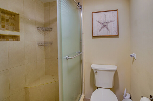 Building Photo - 2400 S Ocean Dr