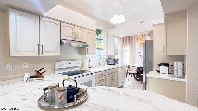 Building Photo - 801 99th Ave N