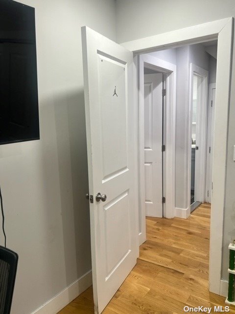 Building Photo - 515 Beach 43rd St