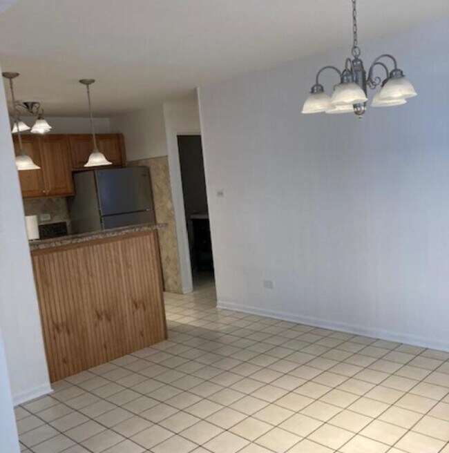 Building Photo - 10408 Major Ave