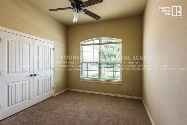 Building Photo - 383 North Drewrys Bluff Drive