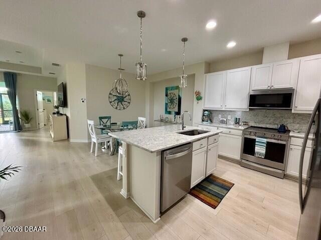 Building Photo - 301 Low Tide Ln