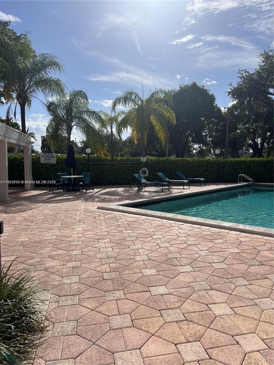 Building Photo - 2150 SW 16th Ave