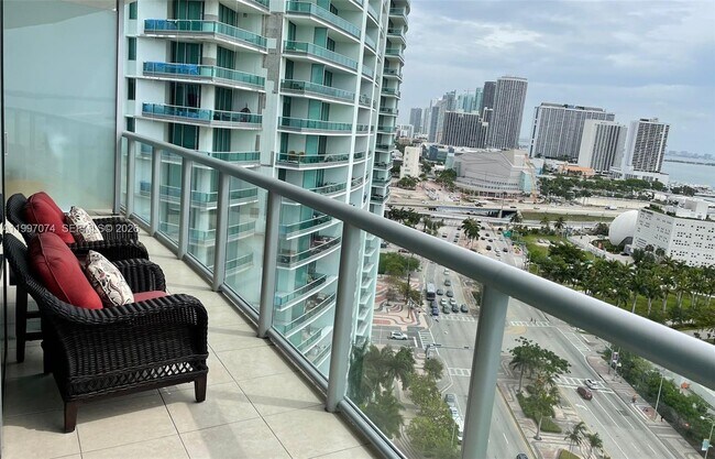 Building Photo - 888 Biscayne Blvd