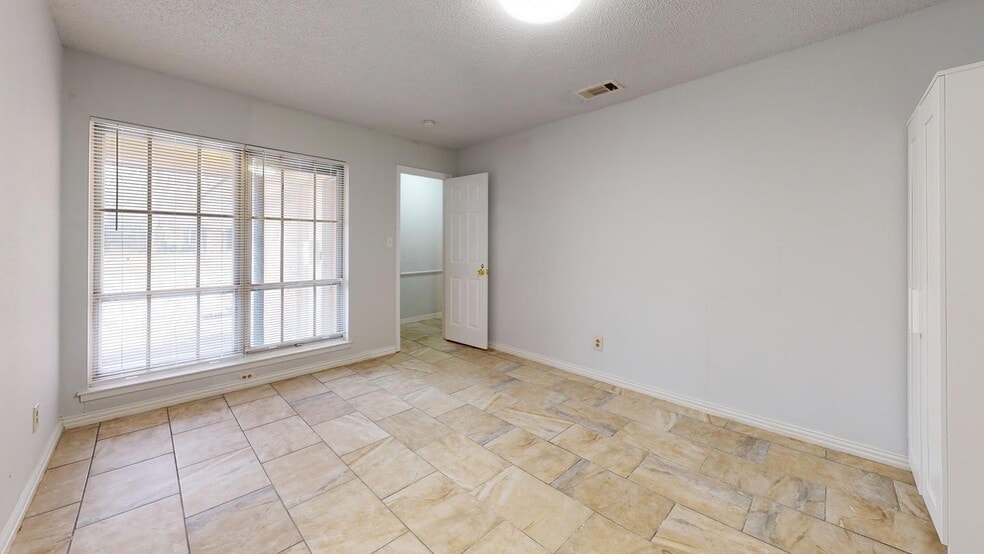 Building Photo - 4226 Justice Ln