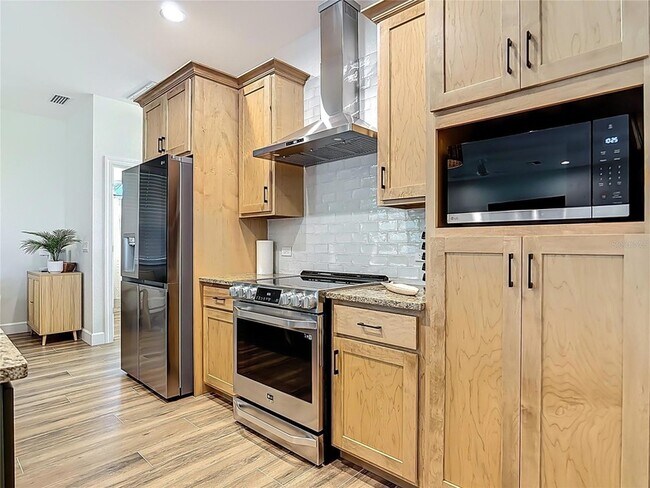 Building Photo - 26 Medalist Way