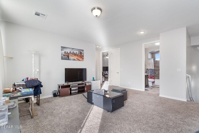 Building Photo - 883 Crystal Rook Dr