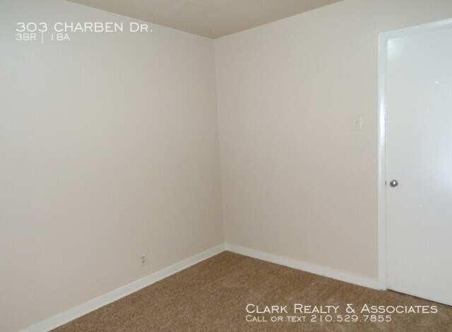 Building Photo - 303 Charben Dr., San Antonio, TX. 78237
