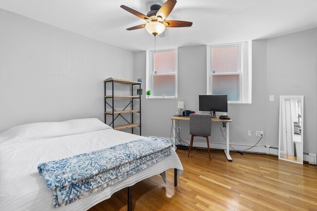 Building Photo - 195 Saint Paul St