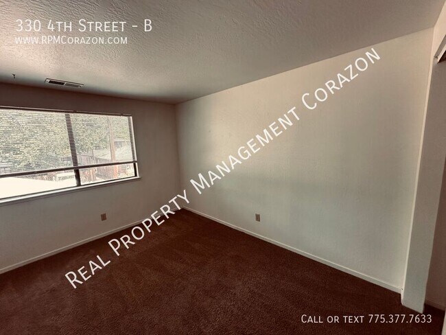 Building Photo - 330 4th St