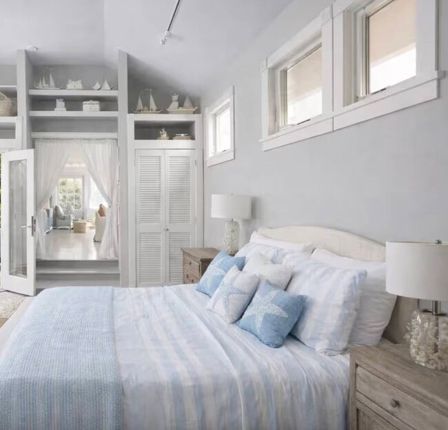 Building Photo - 14 Barns Ln