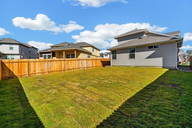 Building Photo - 348 Rend Dr