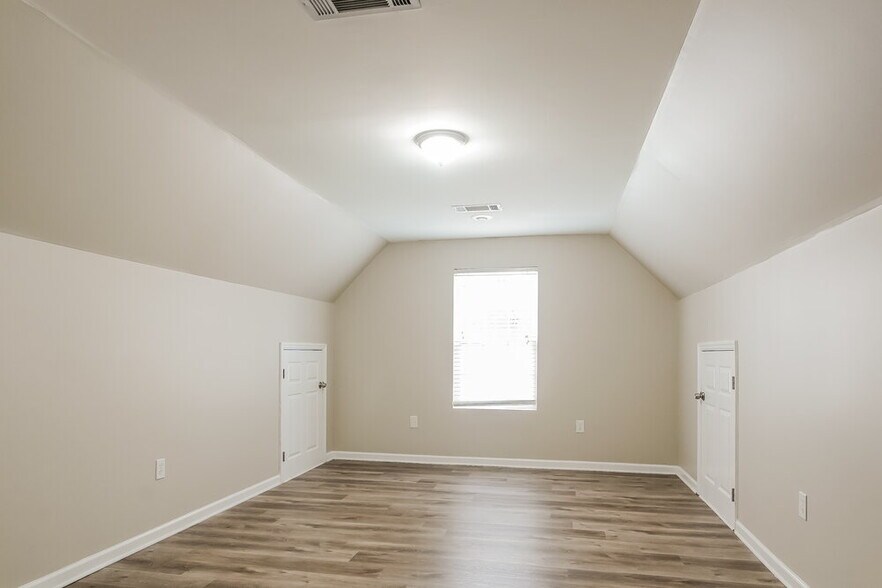 Building Photo - 145 Prescott Ct