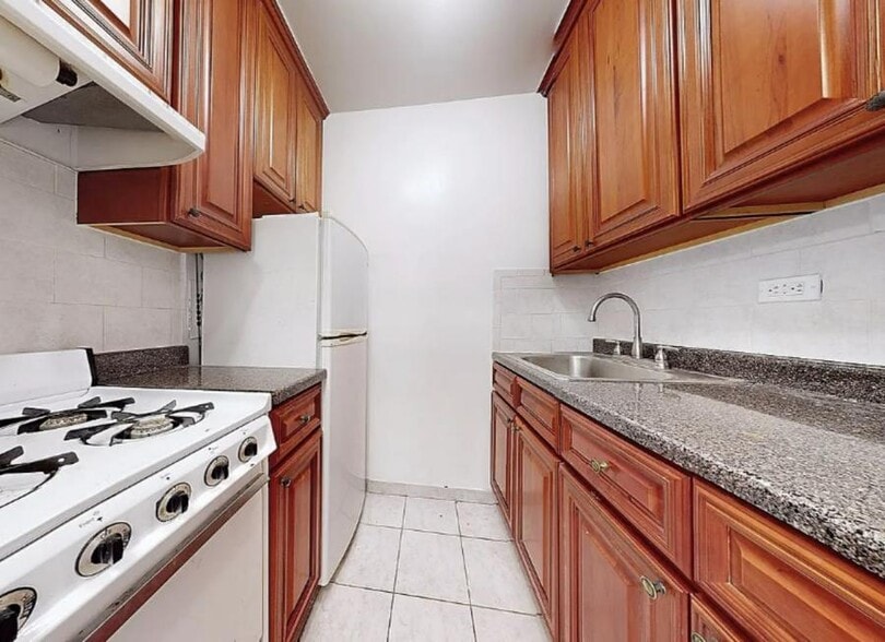 Building Photo - East 26th Street