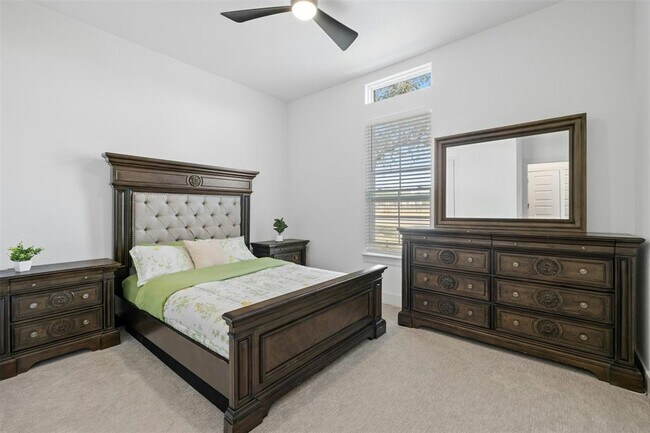 Building Photo - 172 Shady Hl Lp
