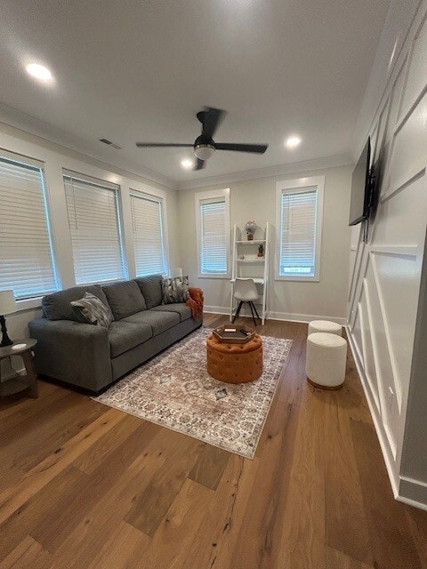 Living Room - 618 Southgate Ave