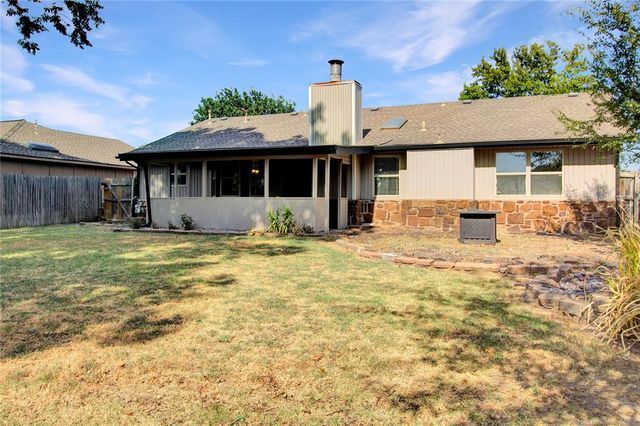 Building Photo - 8214 N 122nd East Ave