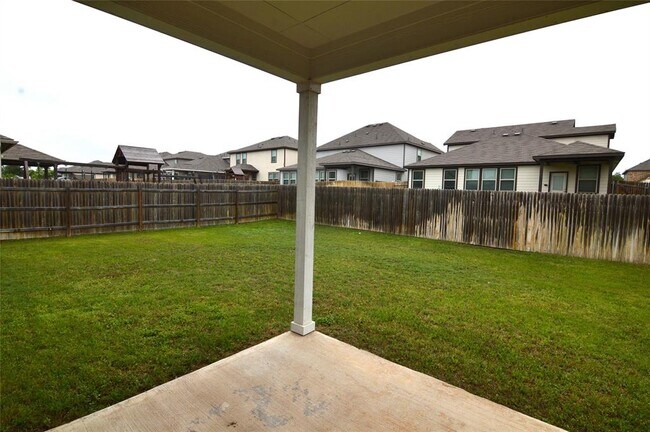 Building Photo - 212 Magna Ln
