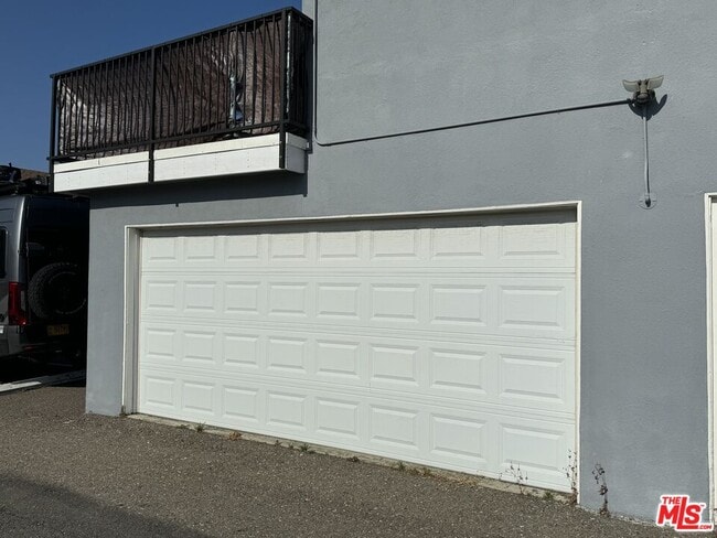 Building Photo - 235 Delano St