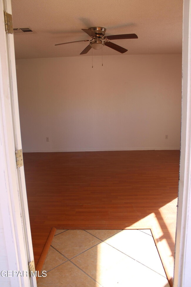 Building Photo - 11756 Bell Tower Dr