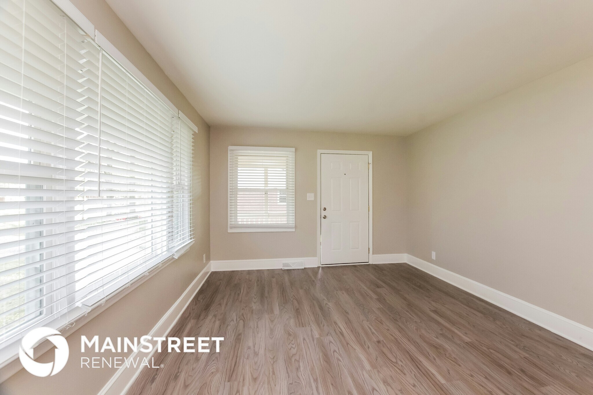 Building Photo - 3624 Sargeant Dr