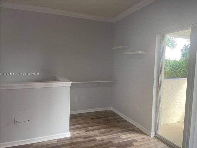 Building Photo - 6020 W Sample Rd