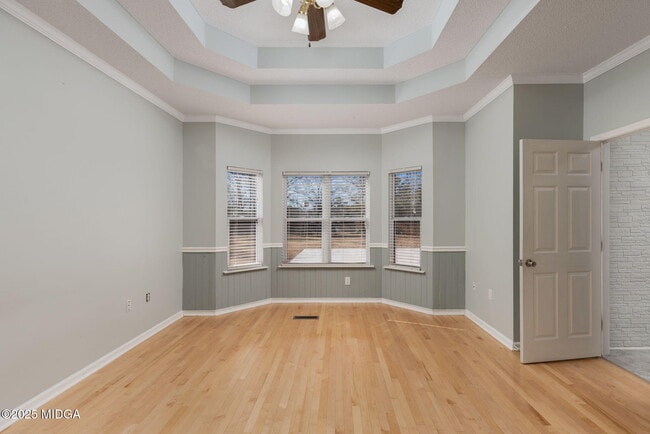 Building Photo - 108 Van Dyke Cove