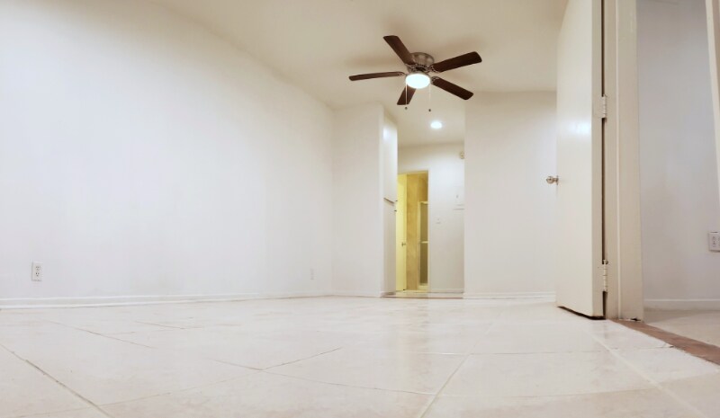 Building Photo - 8108 Langdon Ave