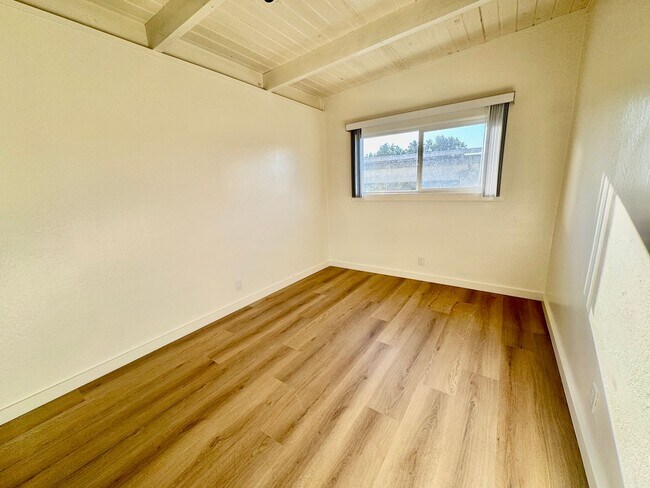 Building Photo - El Cerrito, Newly Renovated 2BR/1BA Upstairs Unit – Convenient Location!