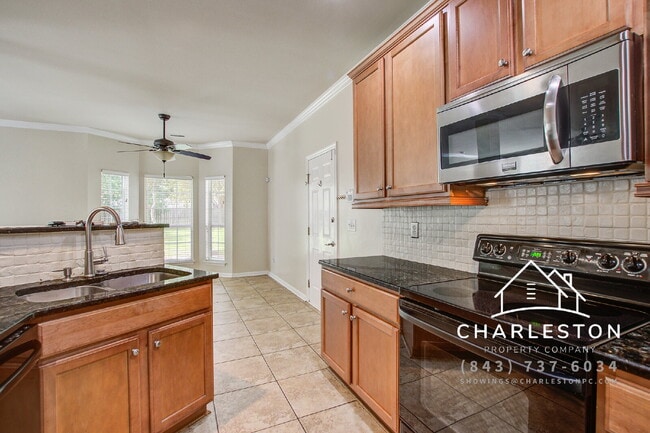 Building Photo - 5421 Red Tip Ln