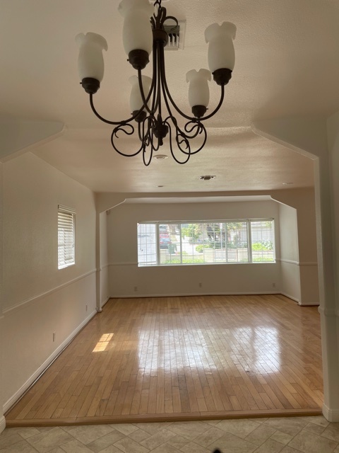 Living room with beautiful views - 5358 Baza Ave